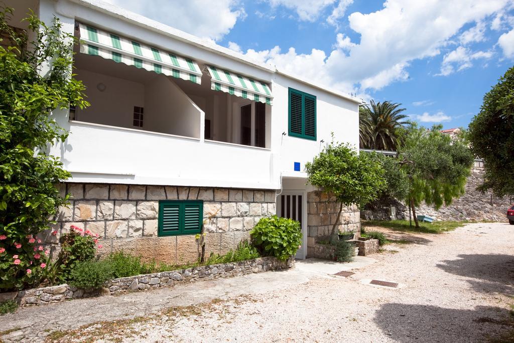 Apartments Smiljka Tučepi Εξωτερικό φωτογραφία