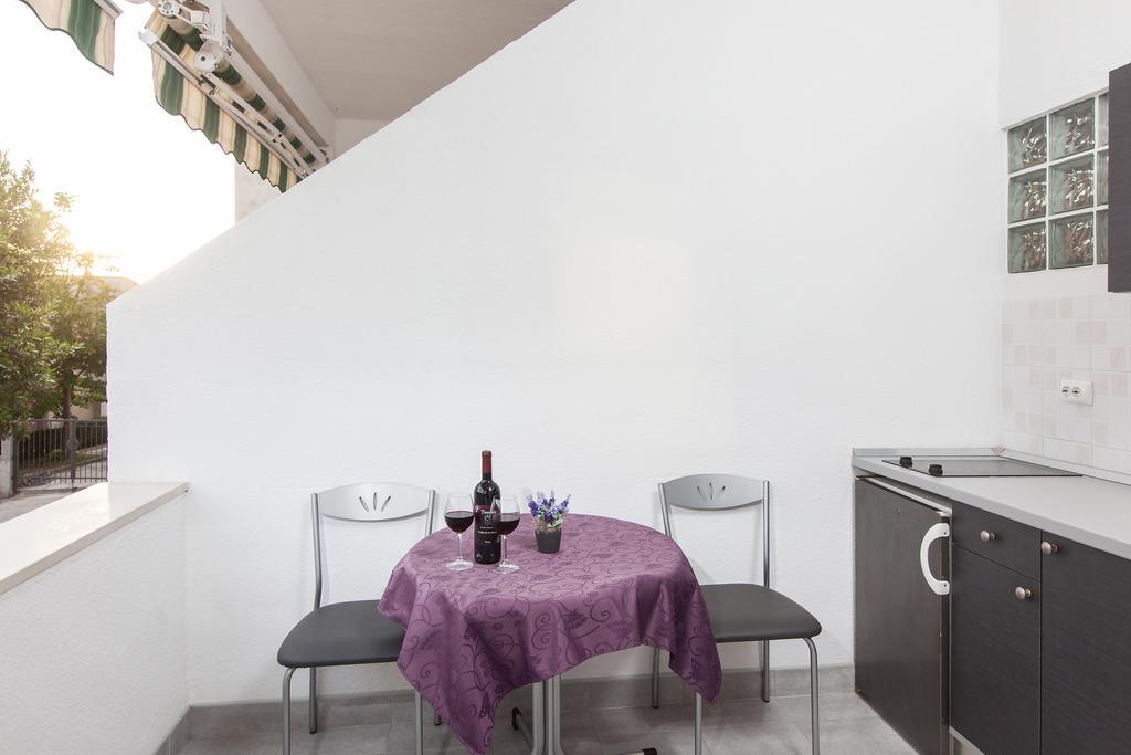 Apartments Smiljka Tučepi Εξωτερικό φωτογραφία